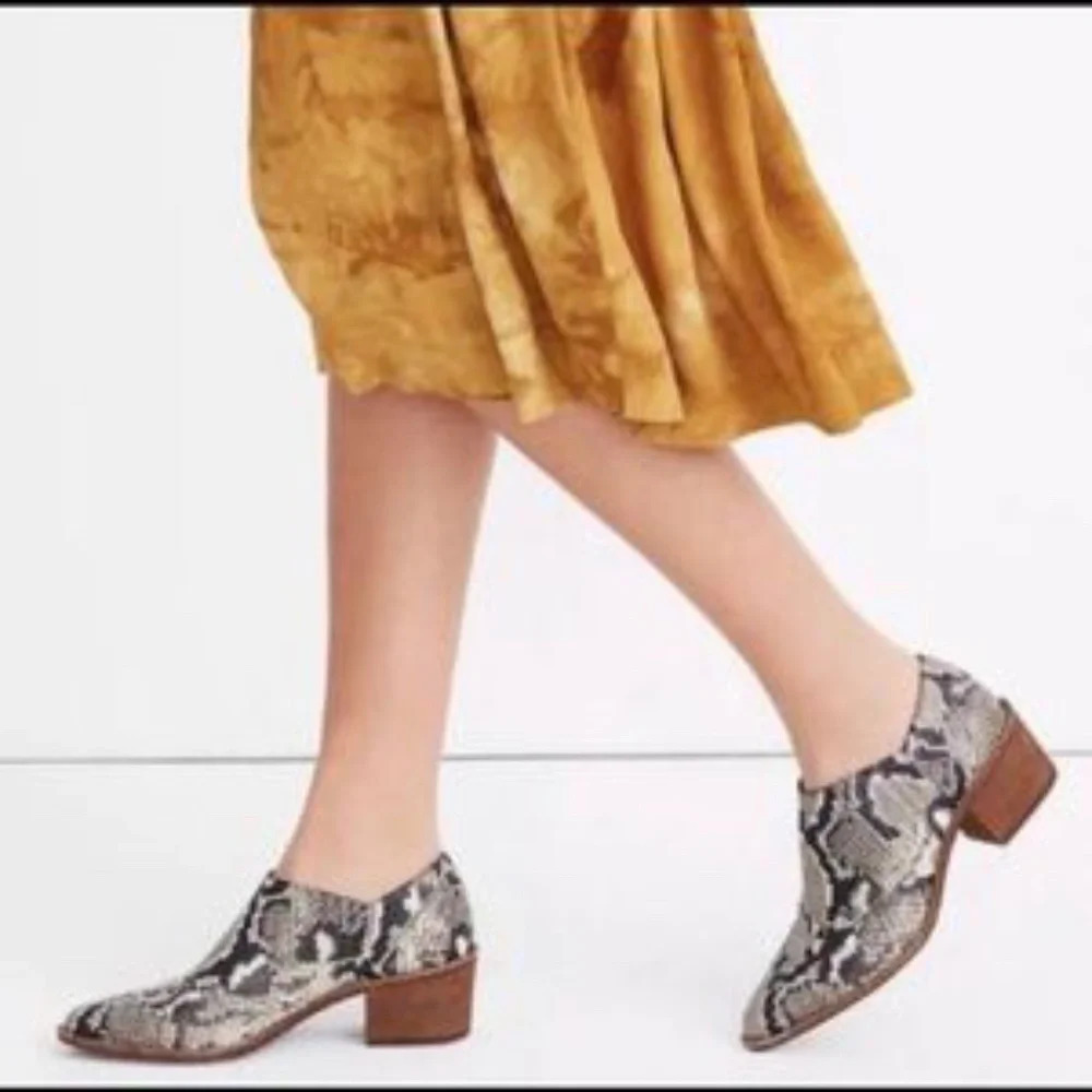 Madewell Preppy New Mobwife Chunky Heel Snake Embossed Leather Chelsea Boots 9.5